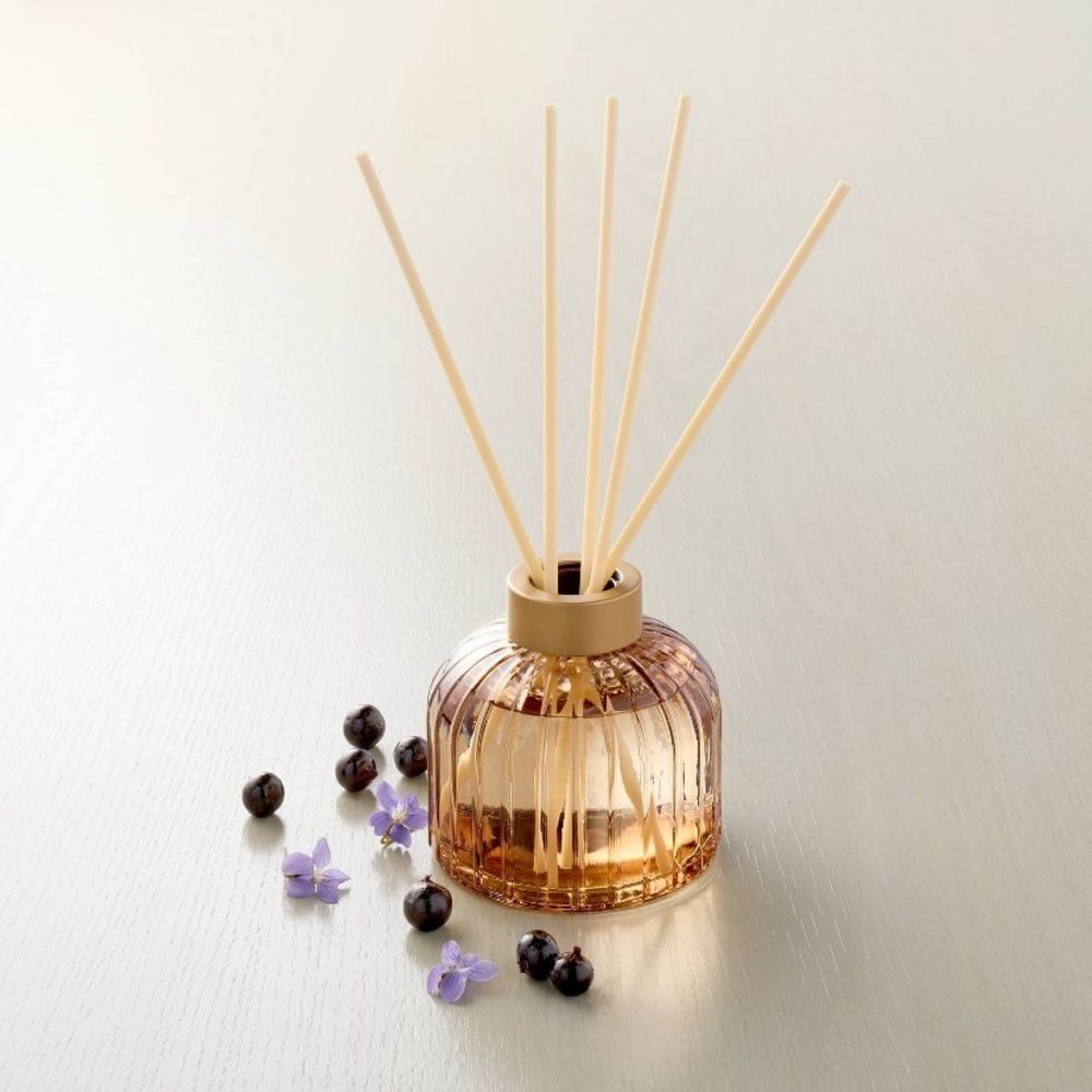 Hearth & Hand Pampas Glass Ribbed Amber Reed Diffuser - Picture 2 of 7